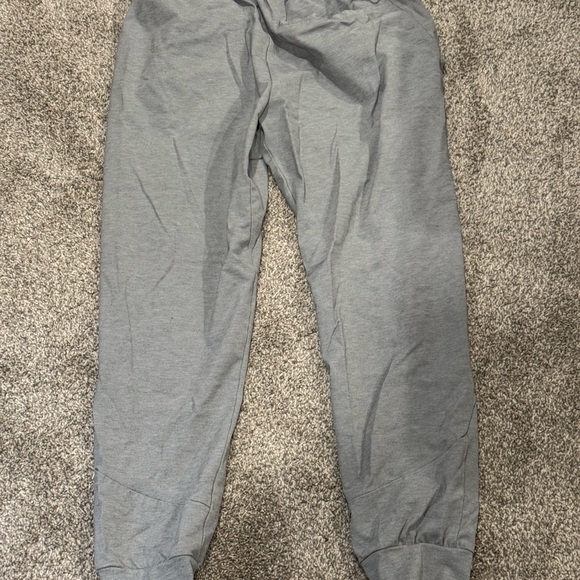 Men's BYLT Active Gray Jogger Pants - Picture 2 of 4